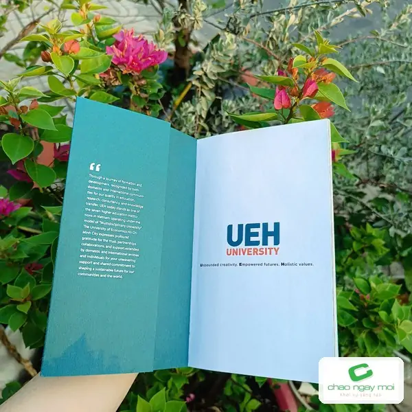 Tài liệu giới thiệu in màu, đóng cuốn, đồng đều giữa các bản
