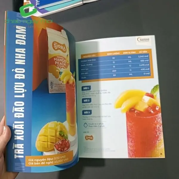 In nhanh menu c&oacute; nhiều kiểu ho&agrave;n thiện như menu dạng tờ, menu gấp, menu đ&oacute;ng g&aacute;y v&agrave; menu dạng card